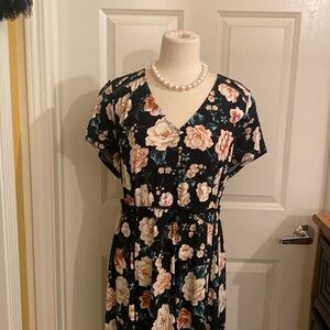 Torrid Dress Black With Peach And Cream Florals